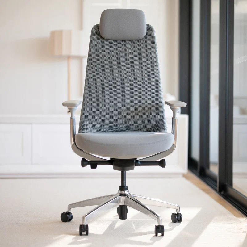 Desky Pinnacle Executive Office Chair