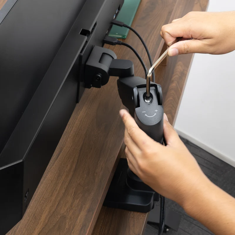 Almost Perfect Desky Heavy Duty Ultrawide Monitor Arm