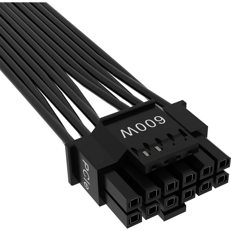 Corsair 600W PCIe 5.0 / Gen 5 12VHPWR pour RTX 4000