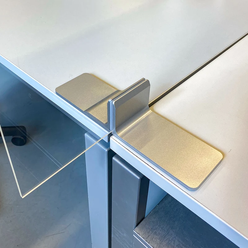 Séparation de Bureau Plexiglas - avec pieds metal - 1500 x 750 mm