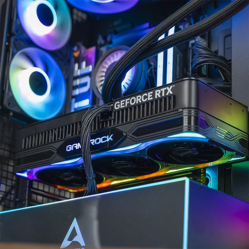 FlowUp Ultimate - RTX 5090 32GB - AMD Ryzen 9 9900X3D - 32GB DDR5 - SSD Samsung 990 Pro 2TB