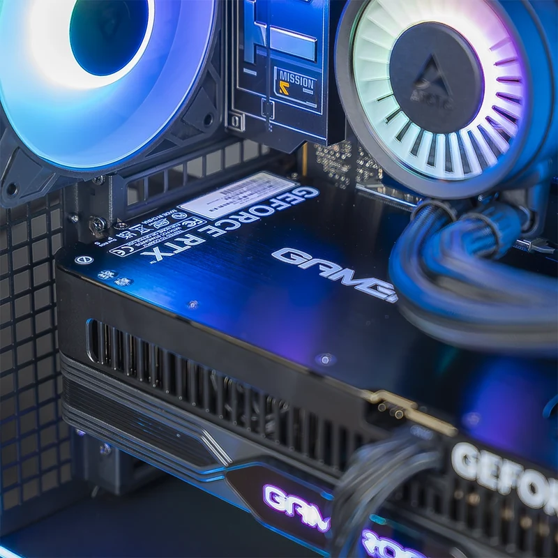FlowUp Ultimate - RTX 5090 32GB - AMD Ryzen 9 9900X3D - 32GB DDR5 - SSD Samsung 990 Pro 2TB