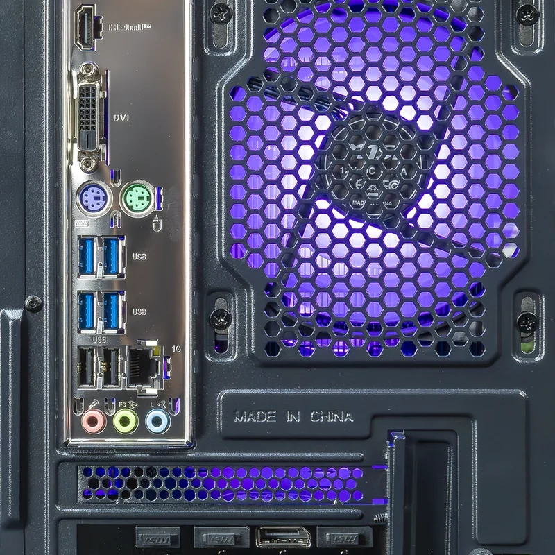 FlowUp Iron - RTX 5060 8GB - AMD Ryzen 5 5500 - 16GB DDR4 - SSD 500GB